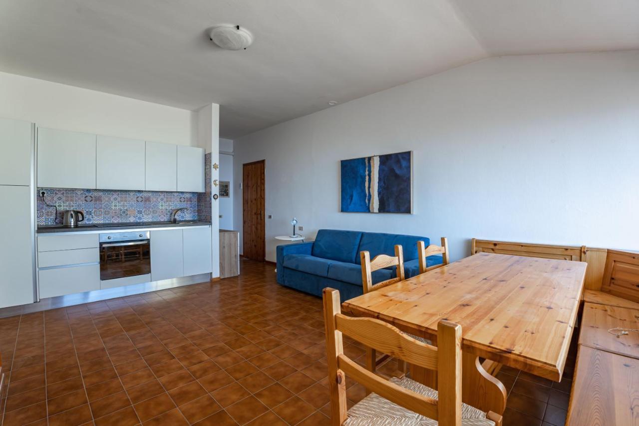 L&M Apartments - Pool - By Host4U Muscoline Екстер'єр фото