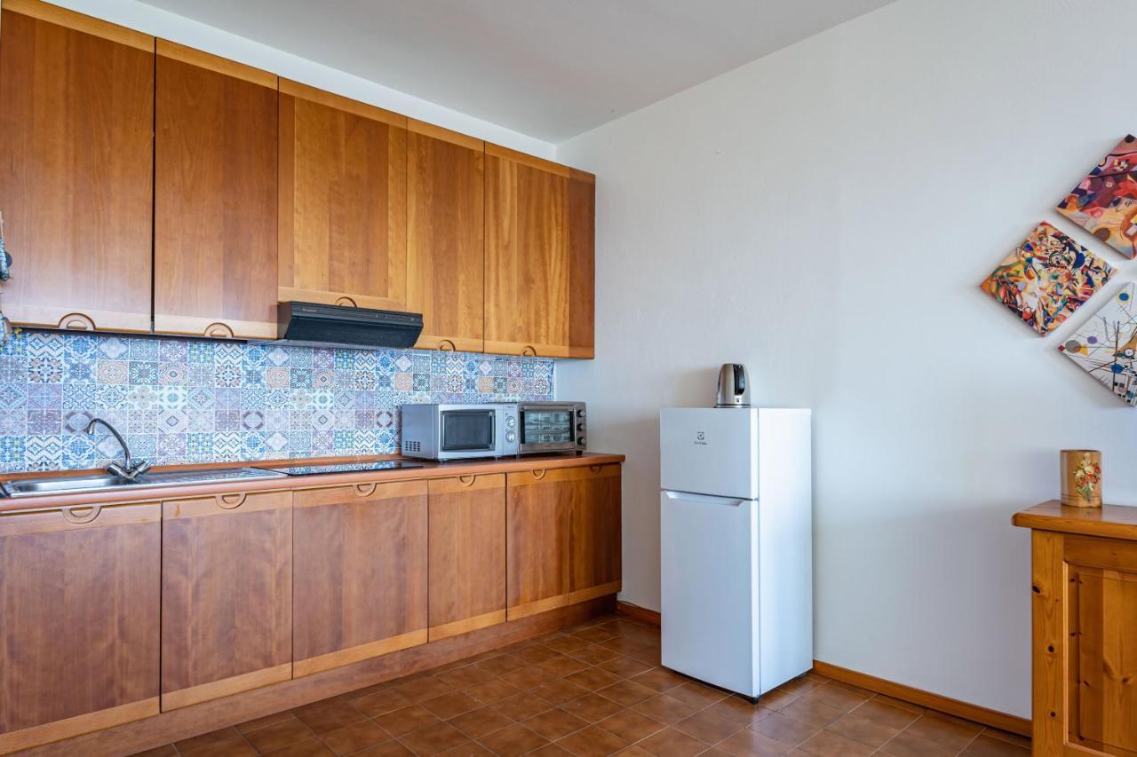 L&M Apartments - Pool - By Host4U Muscoline Екстер'єр фото